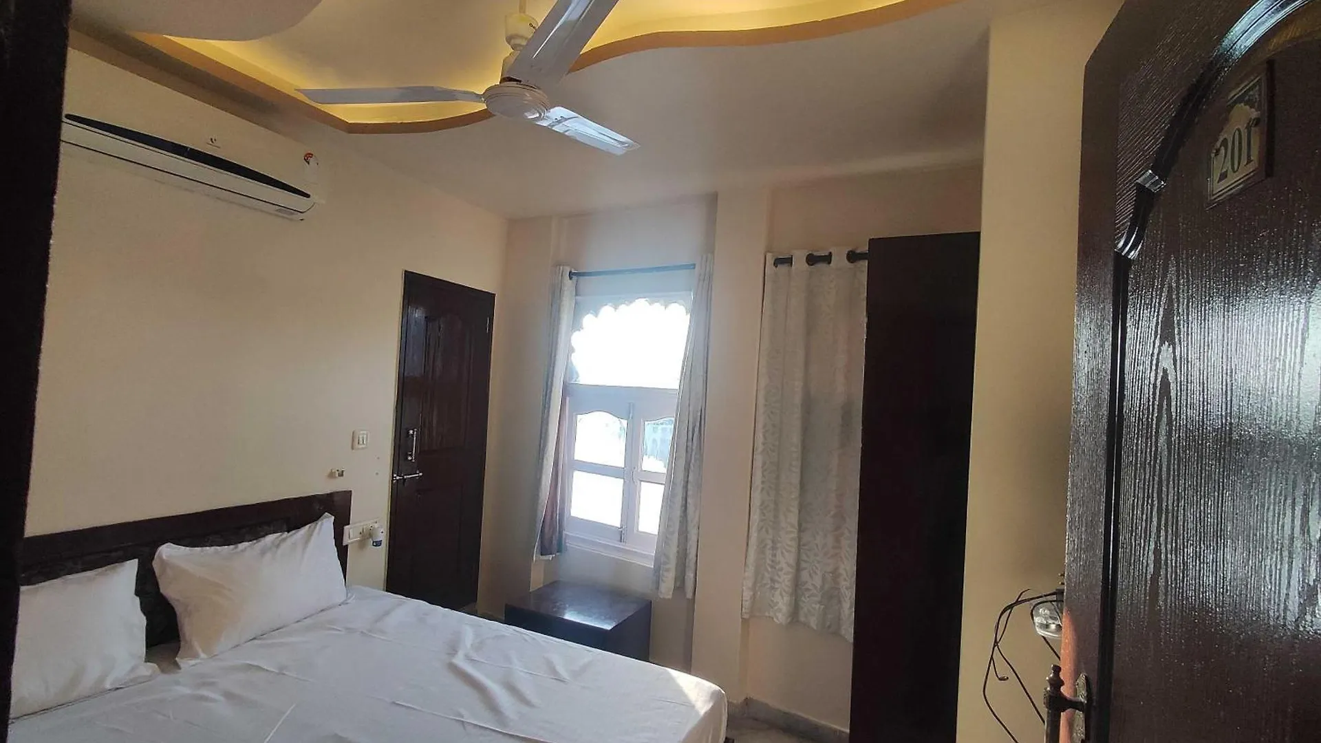 Hotel O Girwa Udajpur Indie